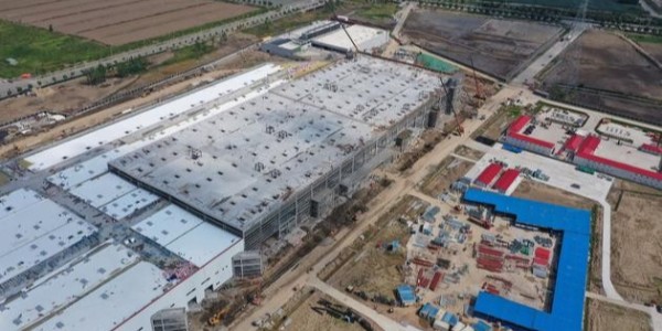 特斯拉预计：年底前在上海工厂投产Model 3电动车